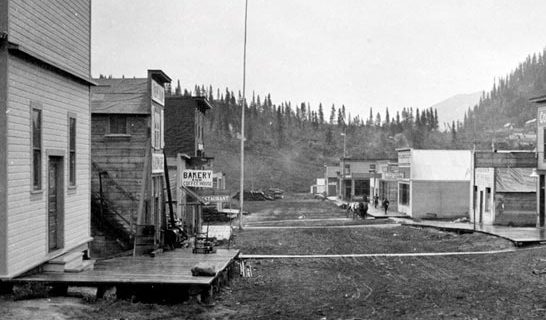 Black and white photo of Main Street of Chitina in 1906